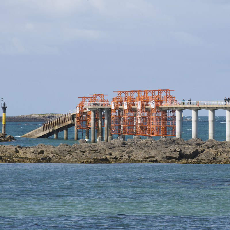 La réhabilitation d’une estacade maritime en exploitation à Roscoff