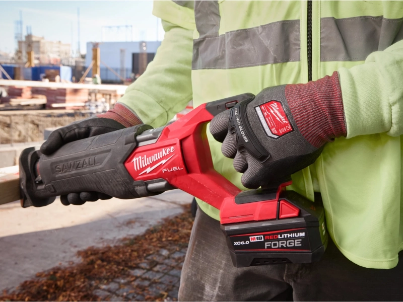 Des gants anti-coupure et anti-vibrations