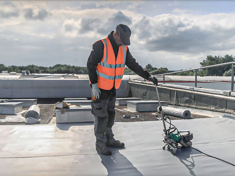 Top of the Roof 2026, le salon des métiers de l’étanchéité et du bardage a lieu fin mars