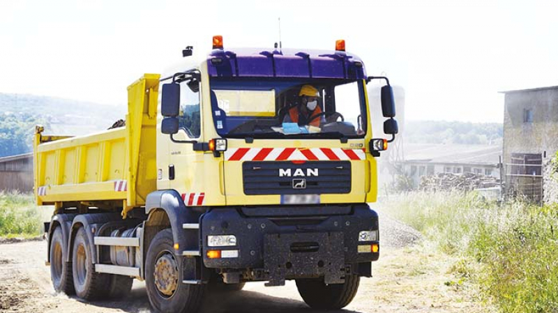 Bennes basculantes mues hydrauliquement : comment s’est construite la norme NF17-109 ?