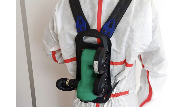 Un harnais décontaminable ergonomique en sac à dos