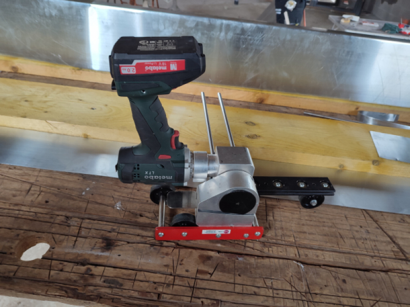 S16749_Découpe_ElectroPortatif